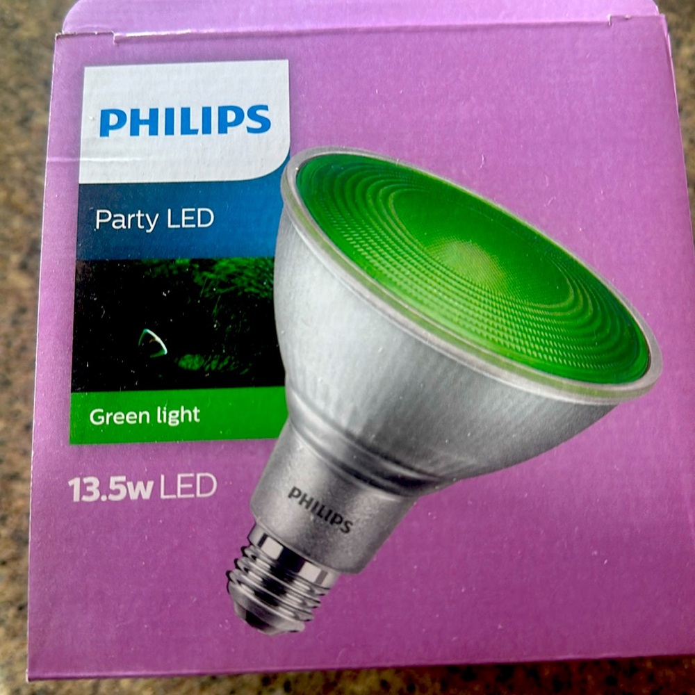 Philips Party 13.5w LED green light indoor/outdoor PAR38 Flood New in box
